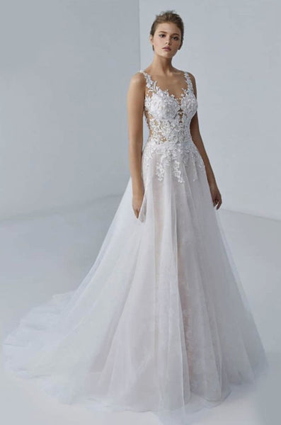 Ella by Etoile Wedding dress (Sample Dress)