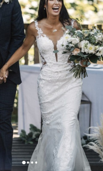 Adrianna Etoile Wedding dress (Sample Sale)