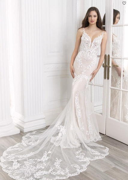 ETOILE Calie Wedding Dress (Sample Sale)