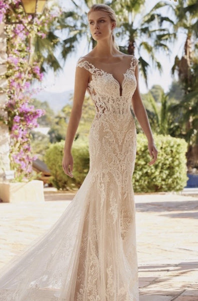 Helene Elysee by Enzoani Wedding dress (Sample Sale)