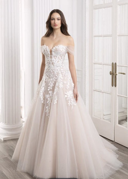 ETOILE Nathalie Wedding dress (Sample Sale)