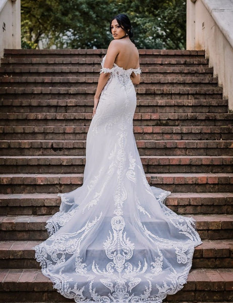 Martha Elysee by Enzoani (Sale)