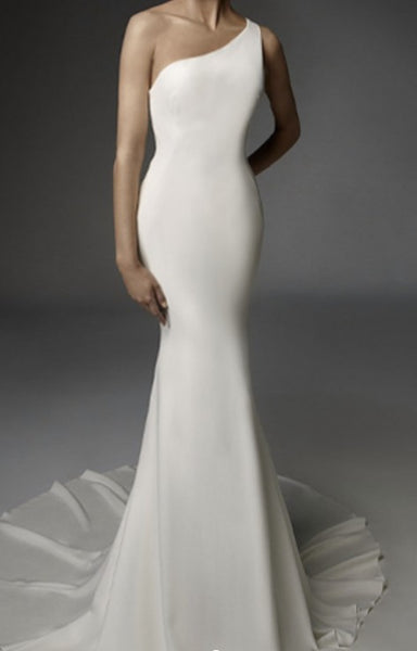 Victoire Elysee by Enzoani Wedding dress (Sample sale)